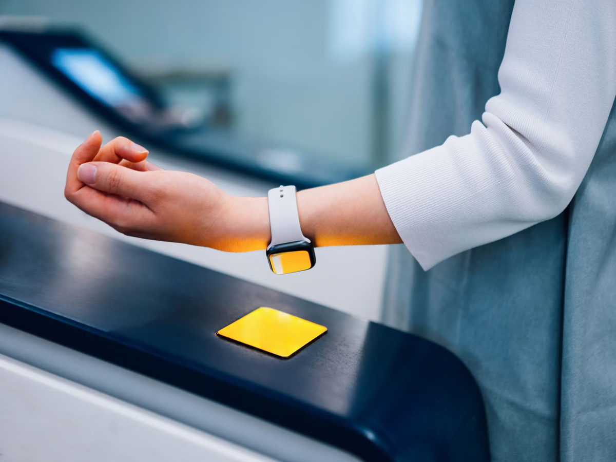 paying- smartwatch