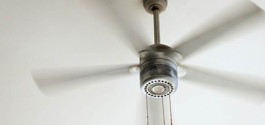 G928130692-Ceiling_fan-ULcom-HEADER-2400x1600