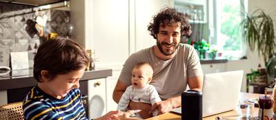 G1240134201-Family_using_speaker-GettyImages-1240134201-2400x1600