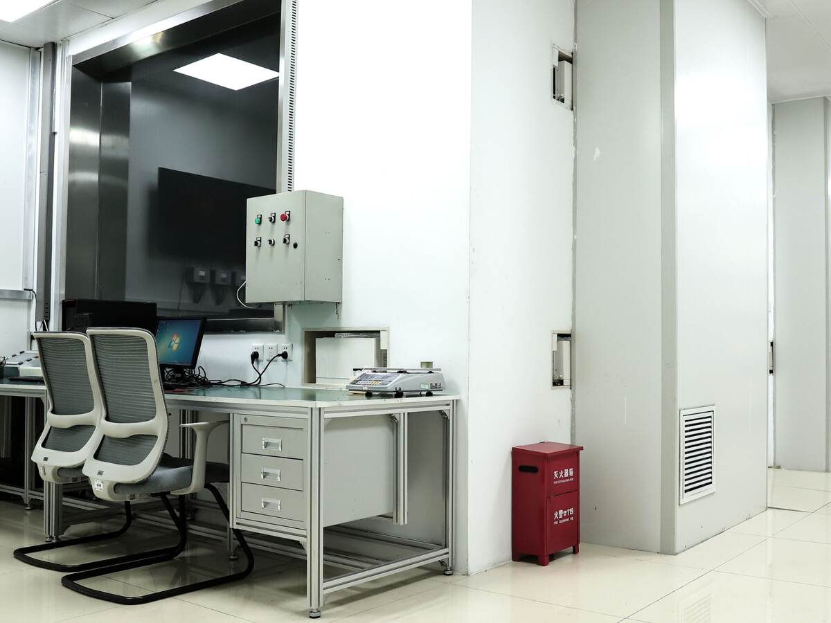 Fire Room Visiting 3 - WECHAT-1920x1440.jpg