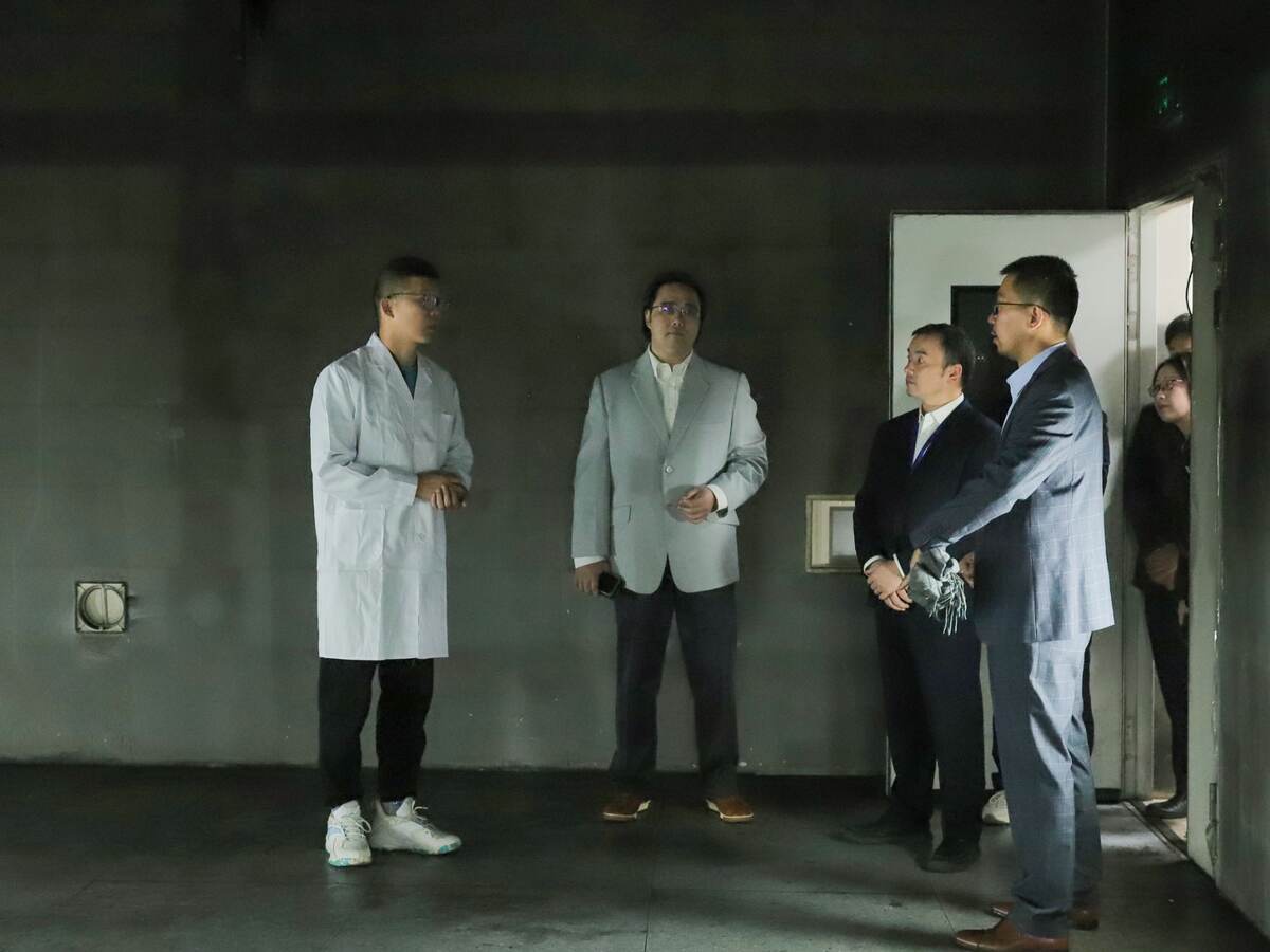 fire room visiting_2 - WECHAT-1920x1440.jpg