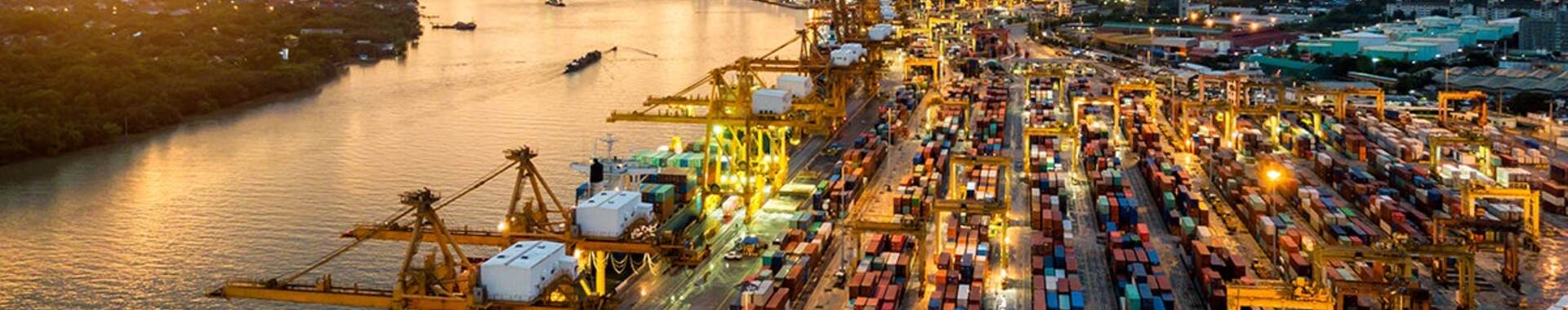 GettyImages-996270738_Aerial%20view%20of%20international%20port%20with%20Crane%20loading%20containers%20CARD_0